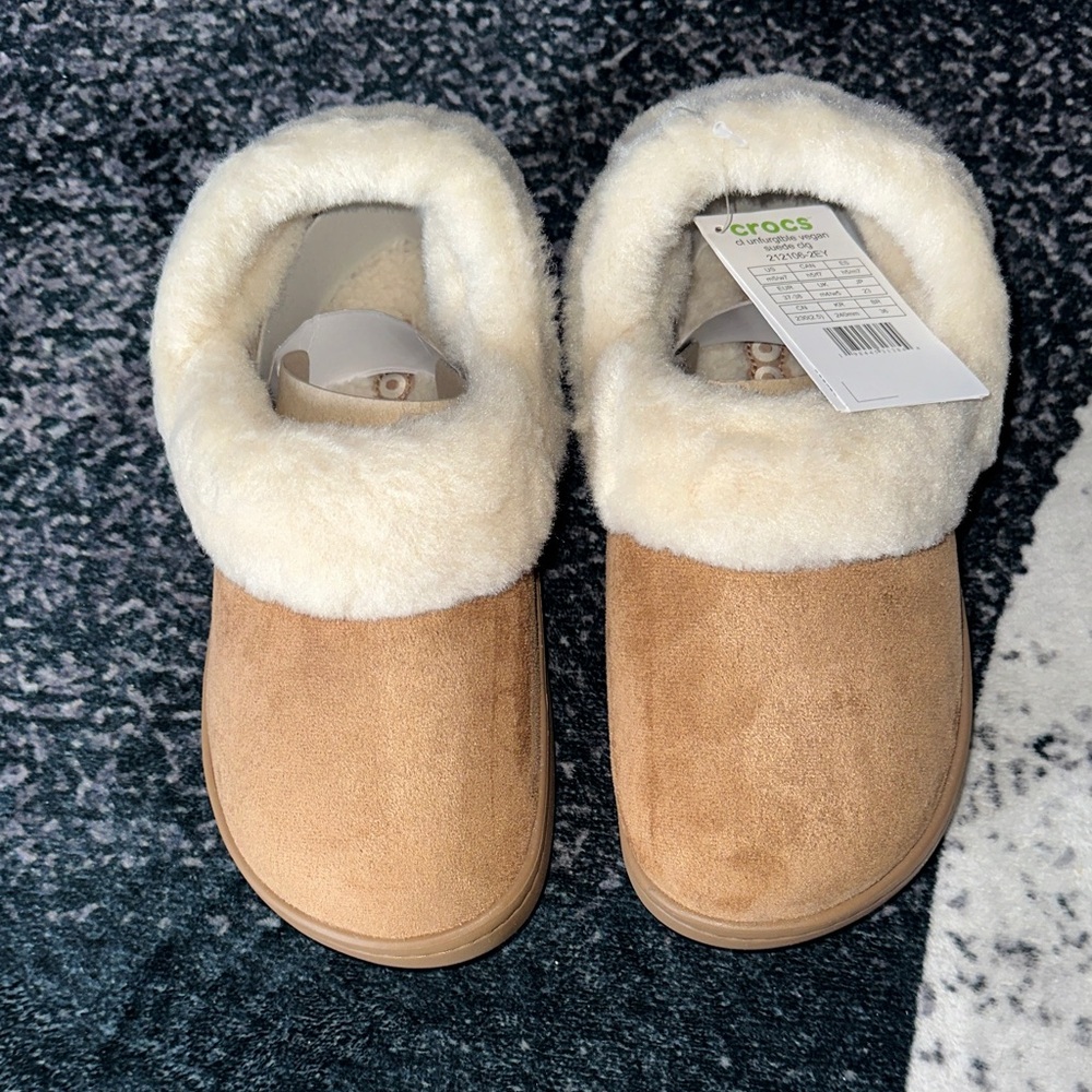 CROCS Tan and Cream Fleece-Lined Clogs